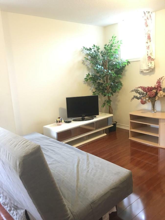 Gorgeous 1Bdr Prime Kitchen Appartamento Ajax Esterno foto